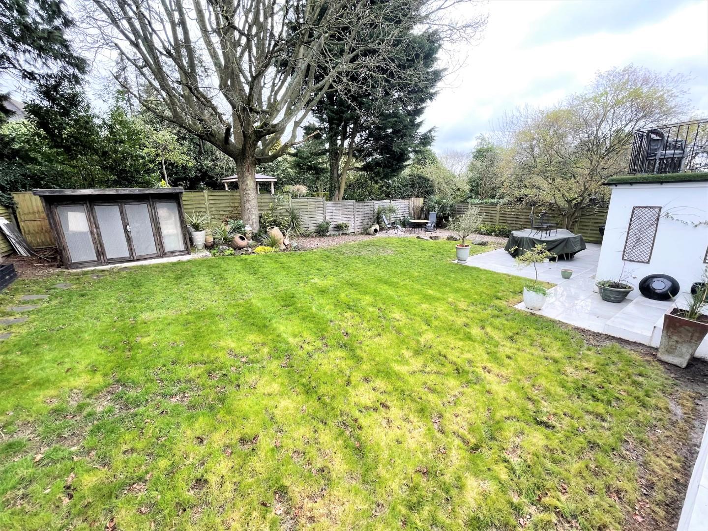 Quinta Drive, Arkley